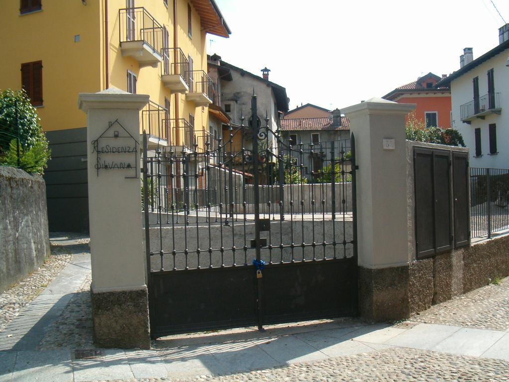 Residenza Silvana Apt A Cielo On The Ground Floor With Parking Verbania Phòng bức ảnh